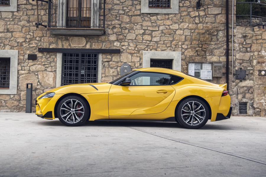  Toyota GR Supra 2.0 (A90) 2020 года  (WW) (фото 18 из 40)